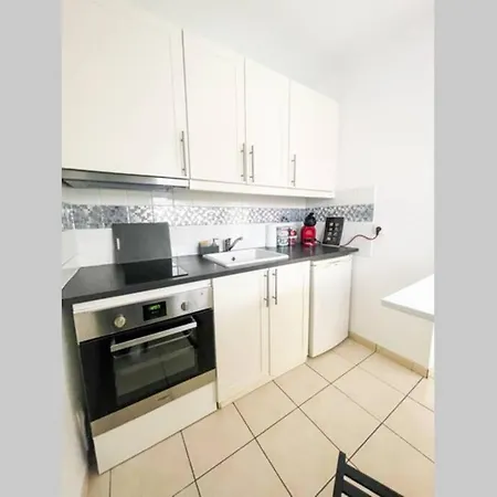 Lägenhet Appartement Romantique Avec Jacuzzi A Evry *