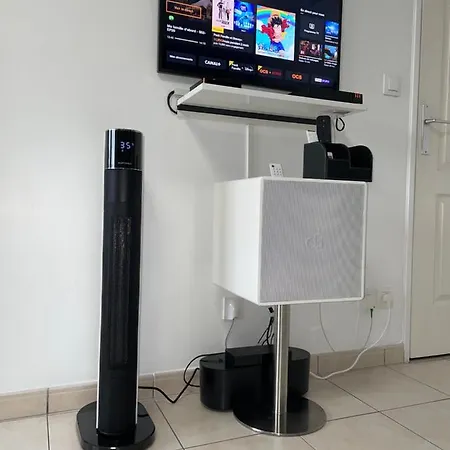 Appartement Romantique Avec Jacuzzi A Evry Lägenhet